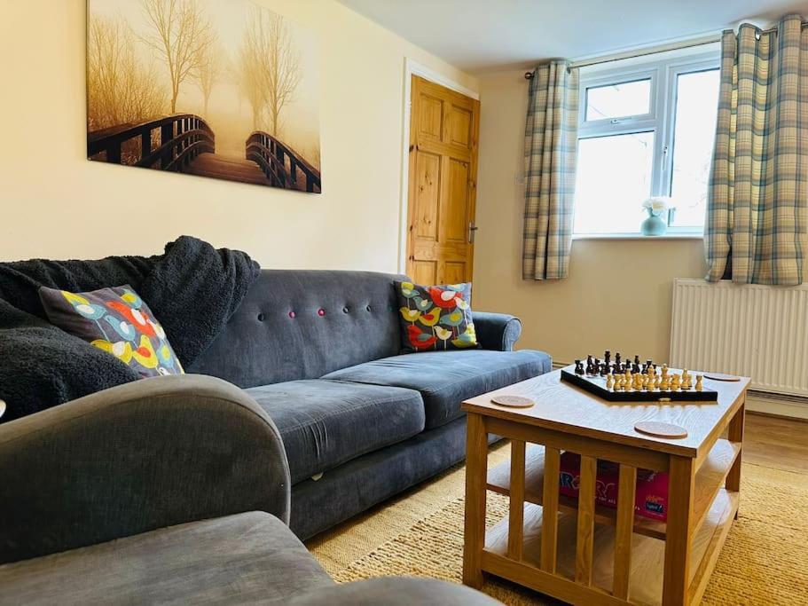Upper Caerfaelog Farmhouse Llanbister Ngoại thất bức ảnh